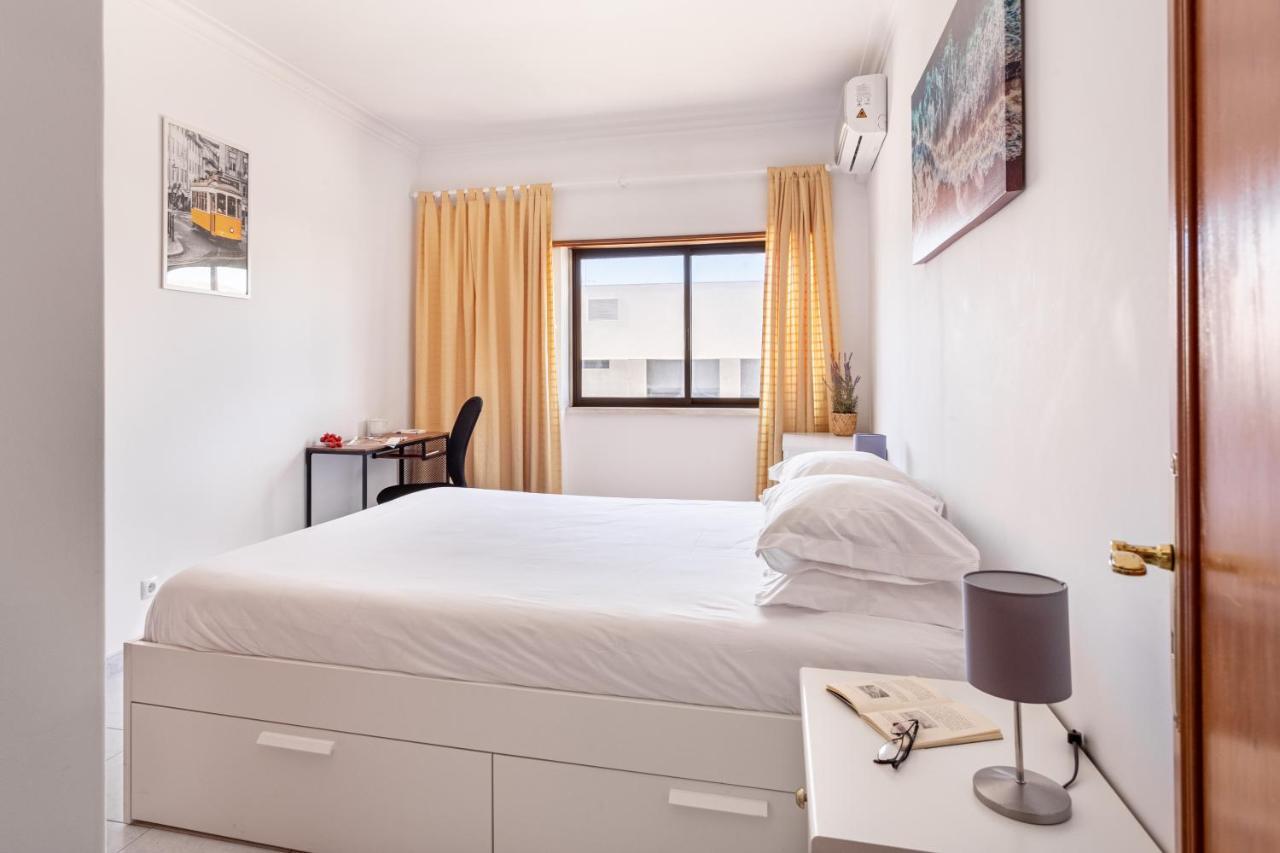 Joivy Deluxe Apt With Terrace In Costa Da Caprica コスタ・ダ・カパリカ エクステリア 写真