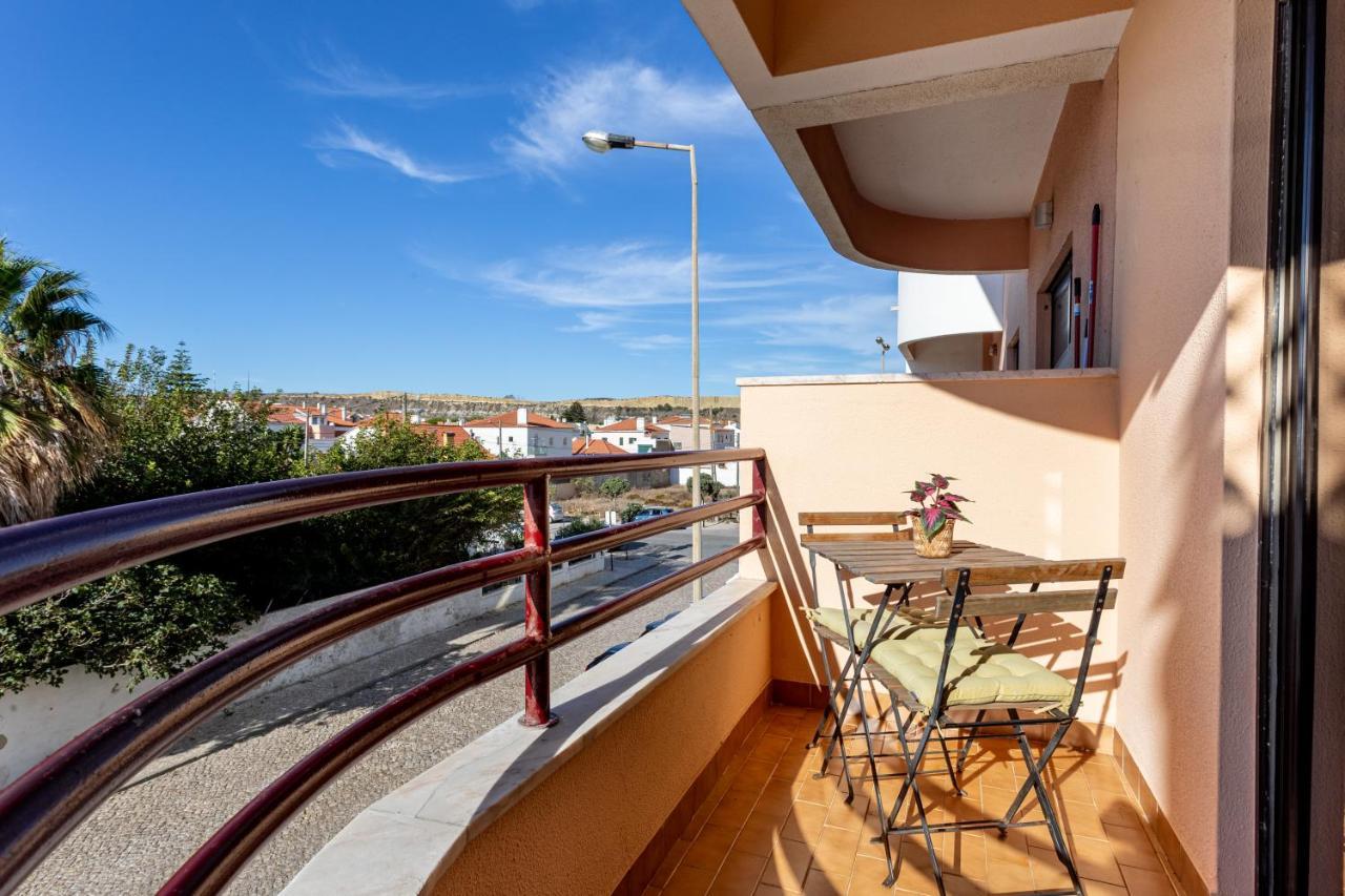 Joivy Deluxe Apt With Terrace In Costa Da Caprica コスタ・ダ・カパリカ エクステリア 写真
